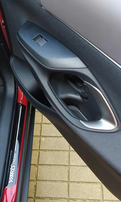 Toyota Yaris Cross Hybryd automat 130 KM 1500 cm^3