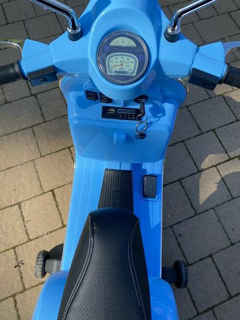 Skuter na Akumulator Vespa Niebieski