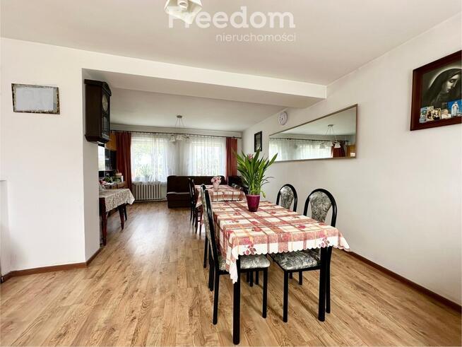 Dom z dużą działką i budynkami gospodarczymi