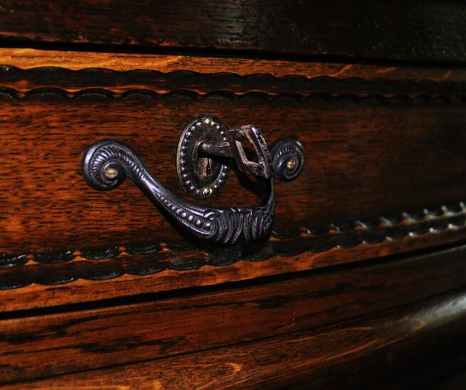 stara komoda rzeźbiona bufet antyk