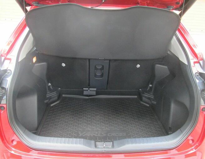 Toyota Yaris Cross Hybryd automat 130 KM 1500 cm^3