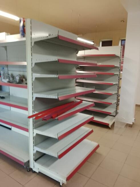 Regały sklepowe odsprzedam tanio