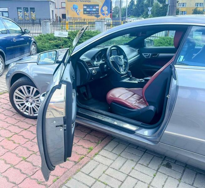 Mercedes-Benz Klasa E W212 Użytkowany przez kobietę
