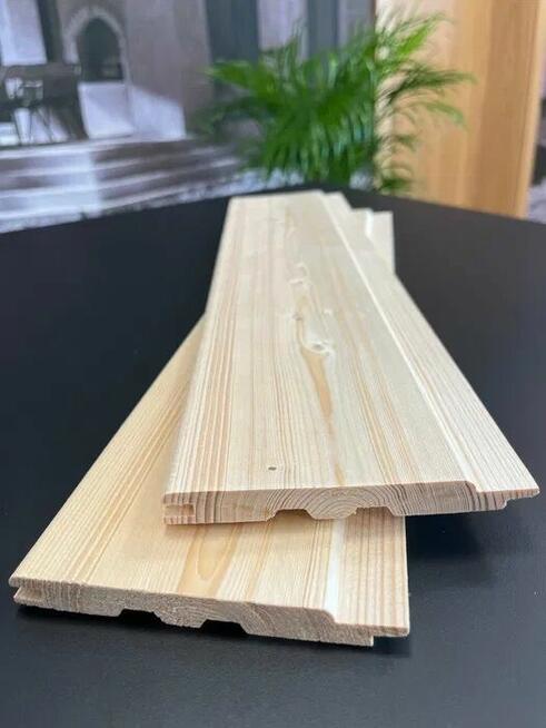 Boazeria podbitka ze świerka skandynawskiego