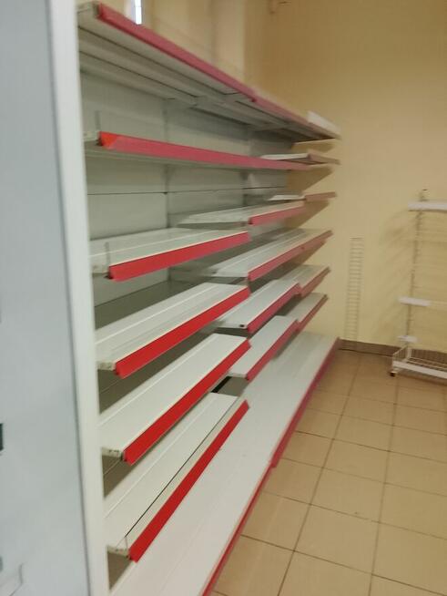 Regały sklepowe odsprzedam tanio