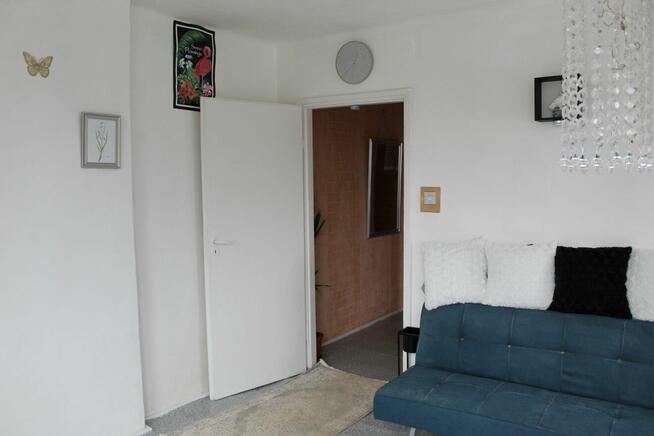 Sprzedam mieszkanie w 2 rodzinnym domu