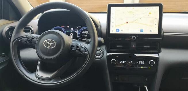 Toyota Yaris Cross Hybryd automat 130 KM 1500 cm^3