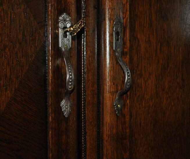 stara komoda rzeźbiona bufet antyk