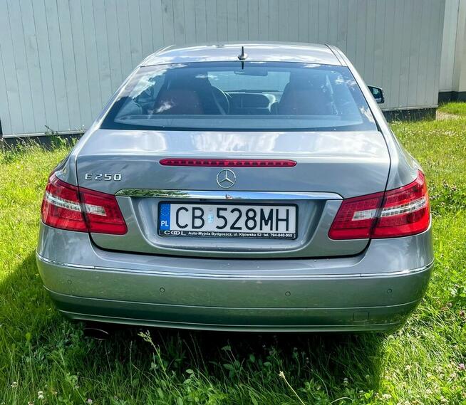 Mercedes-Benz Klasa E W212 Użytkowany przez kobietę