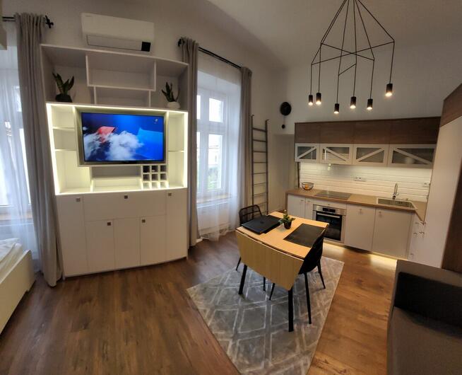 Custommeble sp. z o.o.