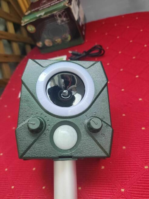 Odstraszacz zwierząt na Koty Szczury Ptaki Dzik solarny