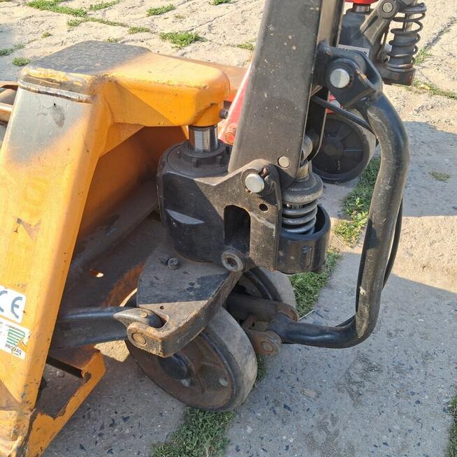 Wózek paletowy. Paleciak