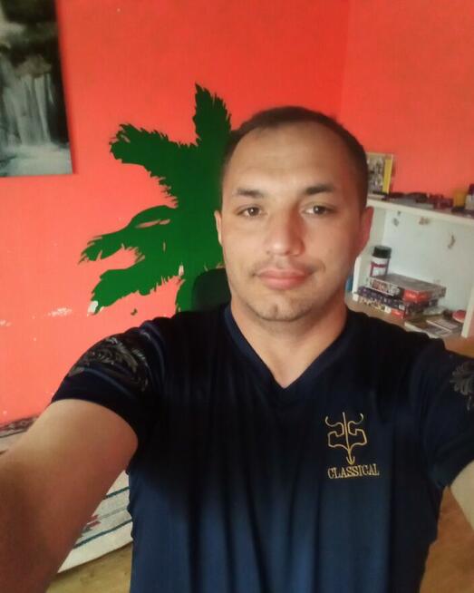 CZY ZNAJDE TU KOGOŚ???