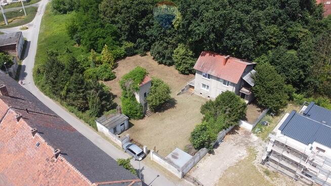 Przytulny dom przy parku z dużą działką