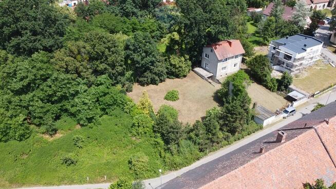 Przytulny dom przy parku z dużą działką