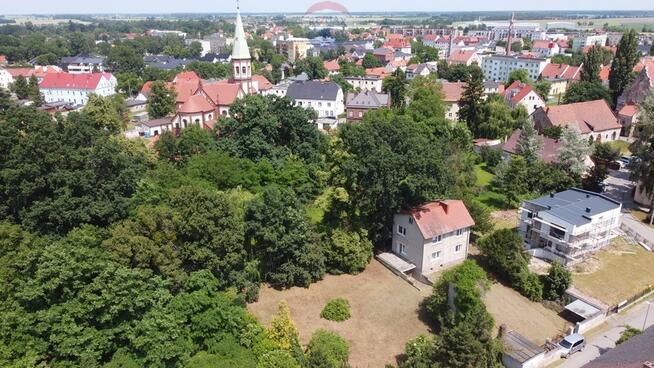 Przytulny dom przy parku z dużą działką