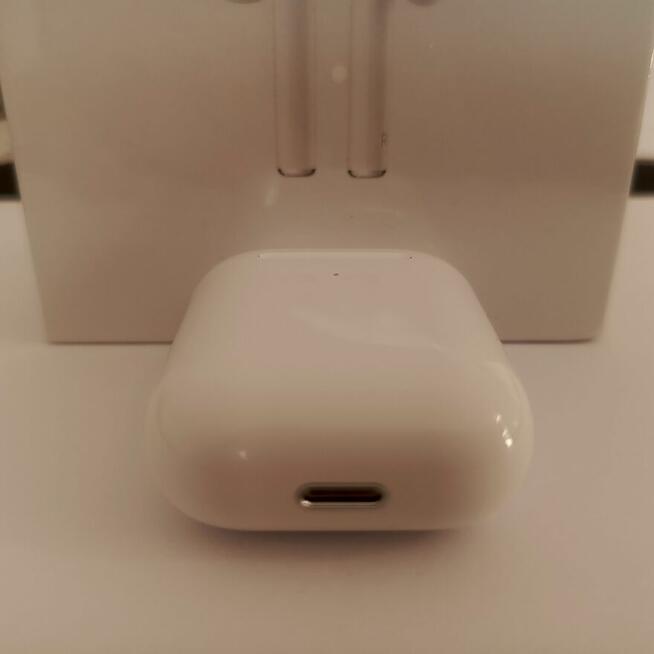 Airpods 2 -nowe