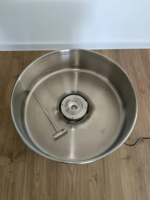 Wynajmę maszynę do robienia waty cukrowej