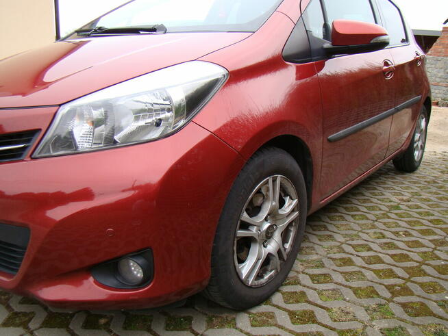 TOYOTA YARIS 1,4 BENZYNA CZUJNIKI PRZÓD+TYŁ