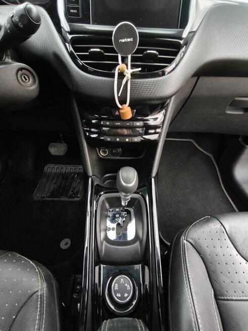 Peugeot 2008, 2017r 1.2 benzyna