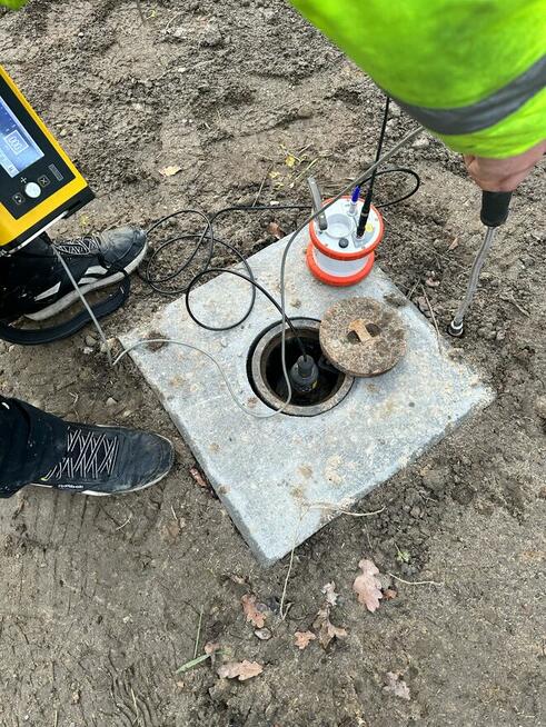 Lokalizacja wycieków wody z rur.Lokalizacja przecieku wody