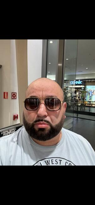 Bycie samemu daje niezależność, ale odbiera coś, co najcenni