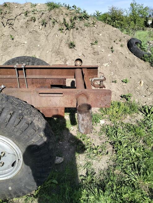 Ramy przyczep wraz z siłownikiem