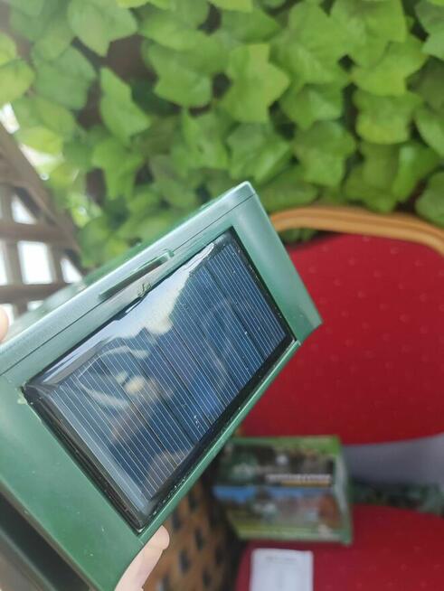 Odstraszacz Solarny ultradźwiękowy zwierząt na ptaki krety