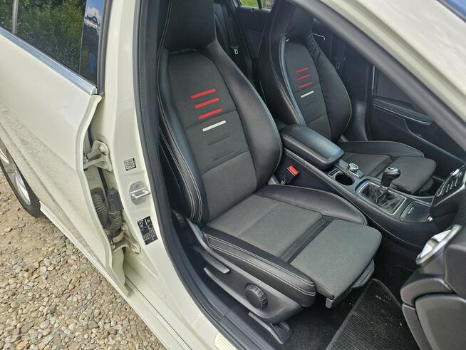 Mercedes A 180 Navi/Led/PodgrzewaneFotele/Tempomat
