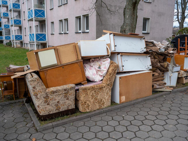 Opróżnianie mieszkania, wywóz mebli, śmieci, sprzętu RTV/AGD