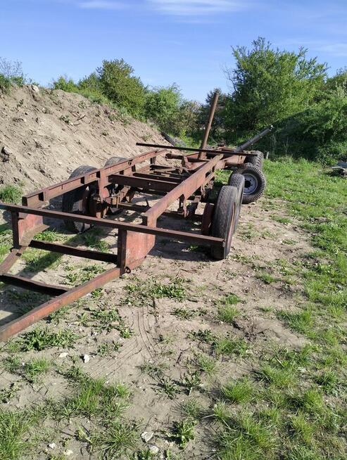 Ramy przyczep wraz z siłownikiem