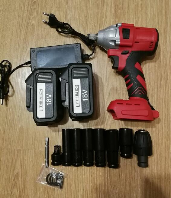 Klucz udarowy, wkrętarka, wiertarka + 2 baterie i walizka.