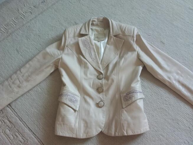 Damska marynarka ze skóry