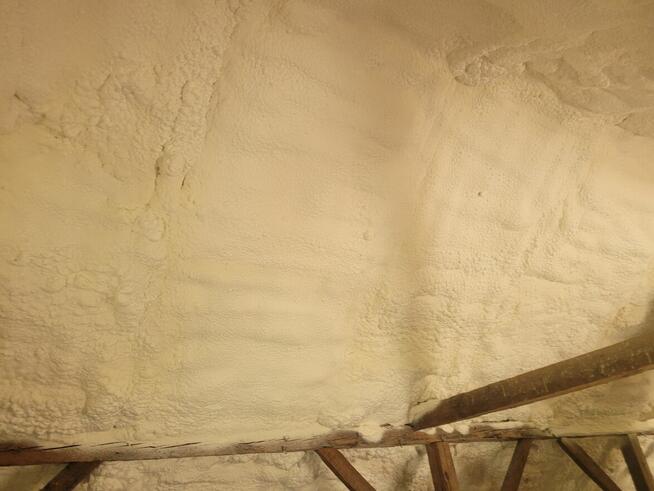 Ocieplenia poddaszy pianą PUR