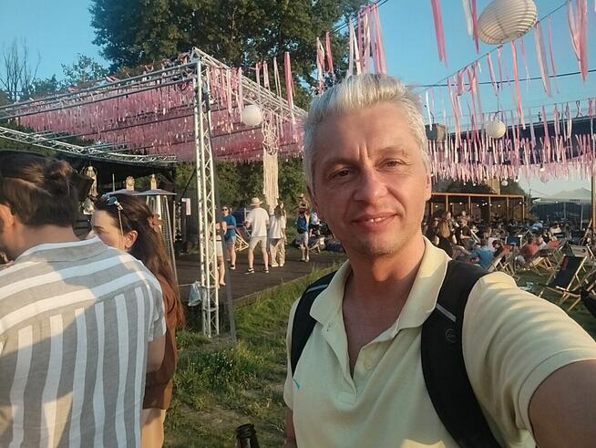 Poznam zadbaną kobietę, ja wysportowany singiel.