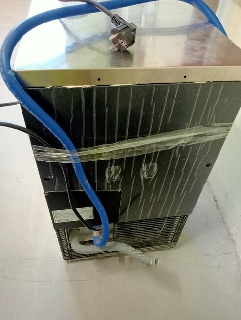 Kostkarka FHC30AHC 29kg/24h AWS Brema Infrico używana