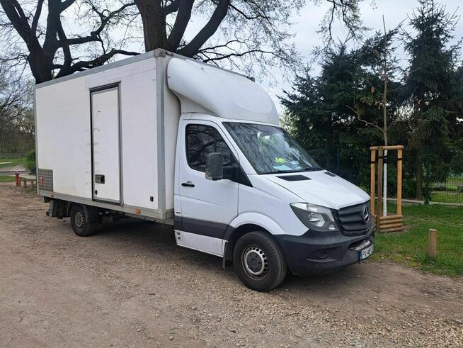 PRZEPROWADZKI transport Bus 20m3 4.2m 8 palet z winda
