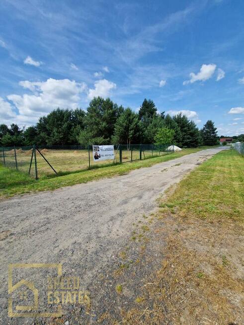 Ogrodzona działka. Media. Cicha okolica.Chwałowice