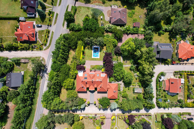 Willa z przestronnymi wnętrzami w Nowych Bielicach