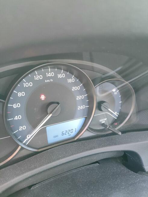 Toyota Corolla Sedan – zadbana, niski przebieg, pierw. właśc