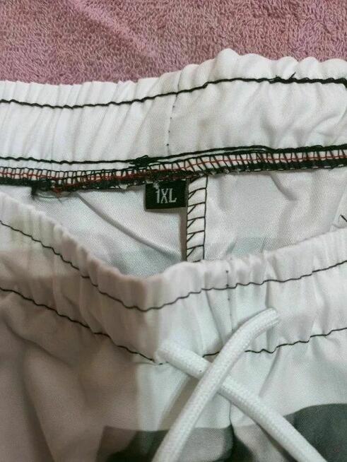 Szorty poliestrowe Dont give up Białe Roz.L