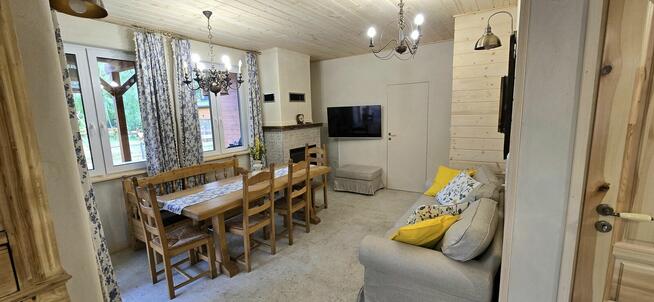 Dom nad jeziorem, urlop, wakacje, Serwy