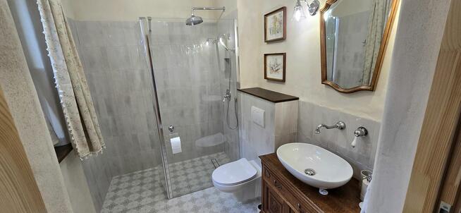 Dom nad jeziorem, urlop, wakacje, Serwy