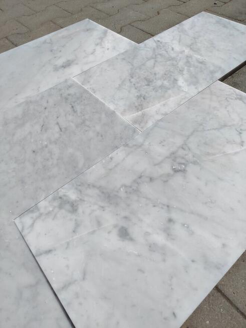 Płytki marmurowe CARRARA BIANCO 60x30x2 matowa - II gatunek