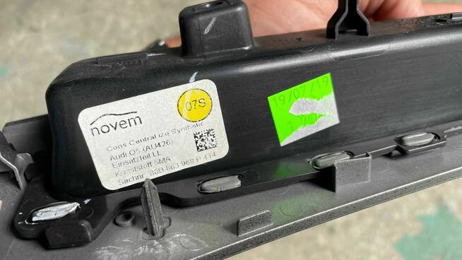 AUDI Q5 SQ5 80A Dekor Ramka drążka zmiany biegów-80B863969