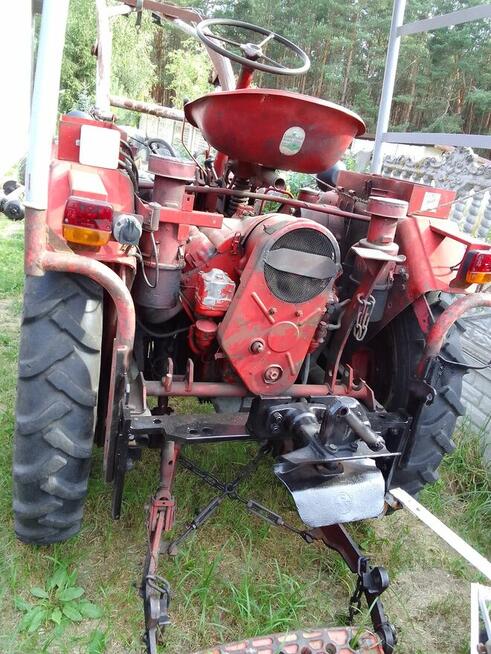 ciągnik, nośnik narzędzi GT124-niemiecki