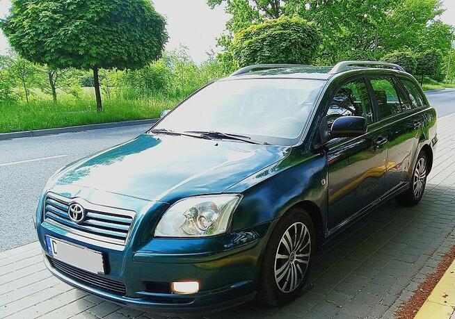 Toyota Avensis  kombi 1.8 benzyna