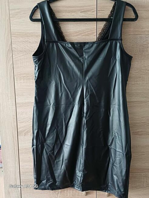 Gorąca lateksowa sukienka, XL