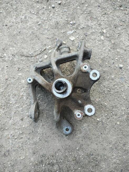 Peugeot 407 zwrotnica tył