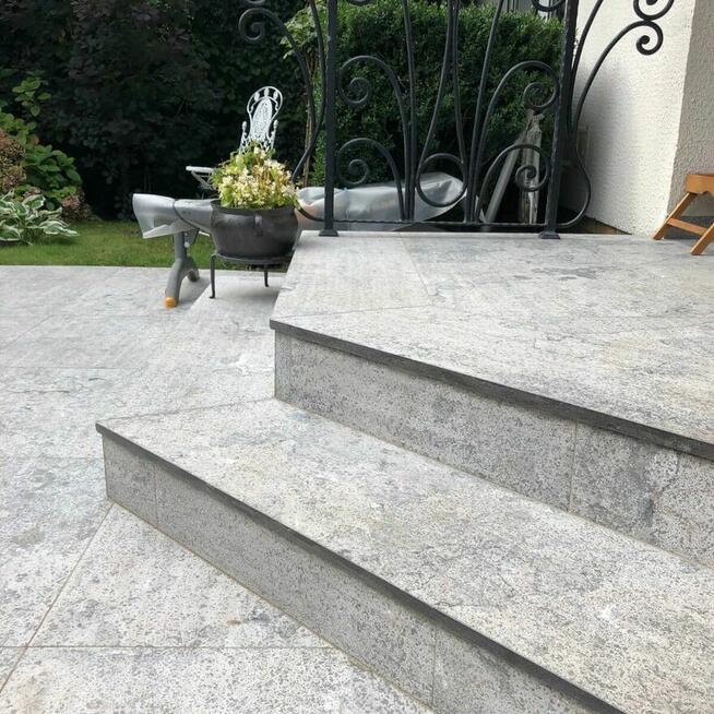 Podstopień wapienny L828 Blue Limestone płomieniowany 150x16